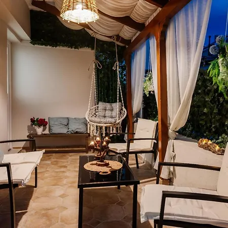 Aria Apartment *