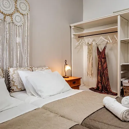 Apartment Aria