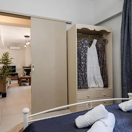 Aria Apartment *
